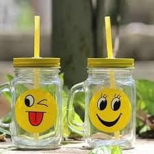SMILEY EMOJI CUPS