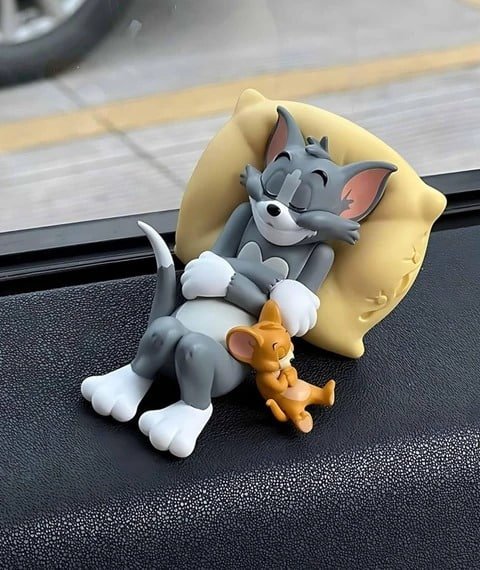 Tom & jerry cute sleeping car decoration